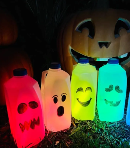 Milk jug Jack-o-Lanterns